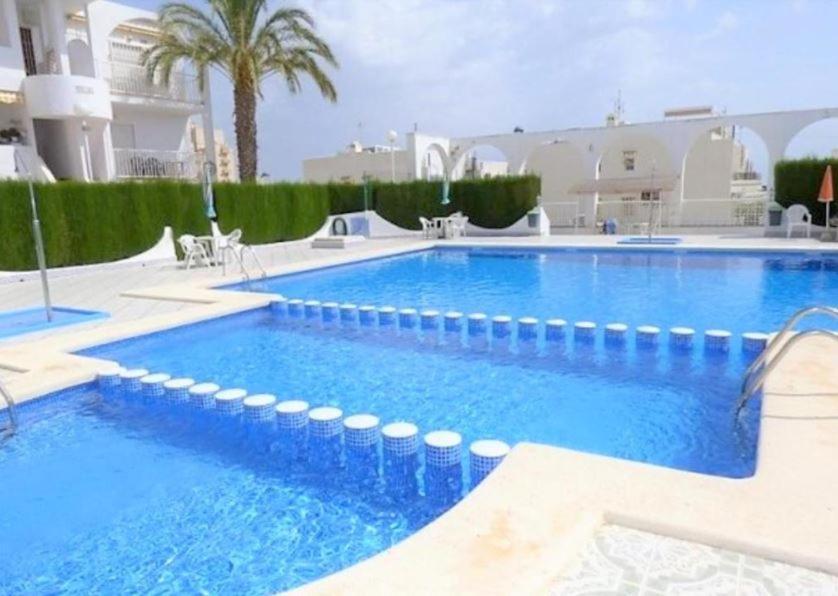 Apartment With Pool & Balcony Less Than 10Min Walk To La Mata Beach! Torrevieja Eksteriør billede
