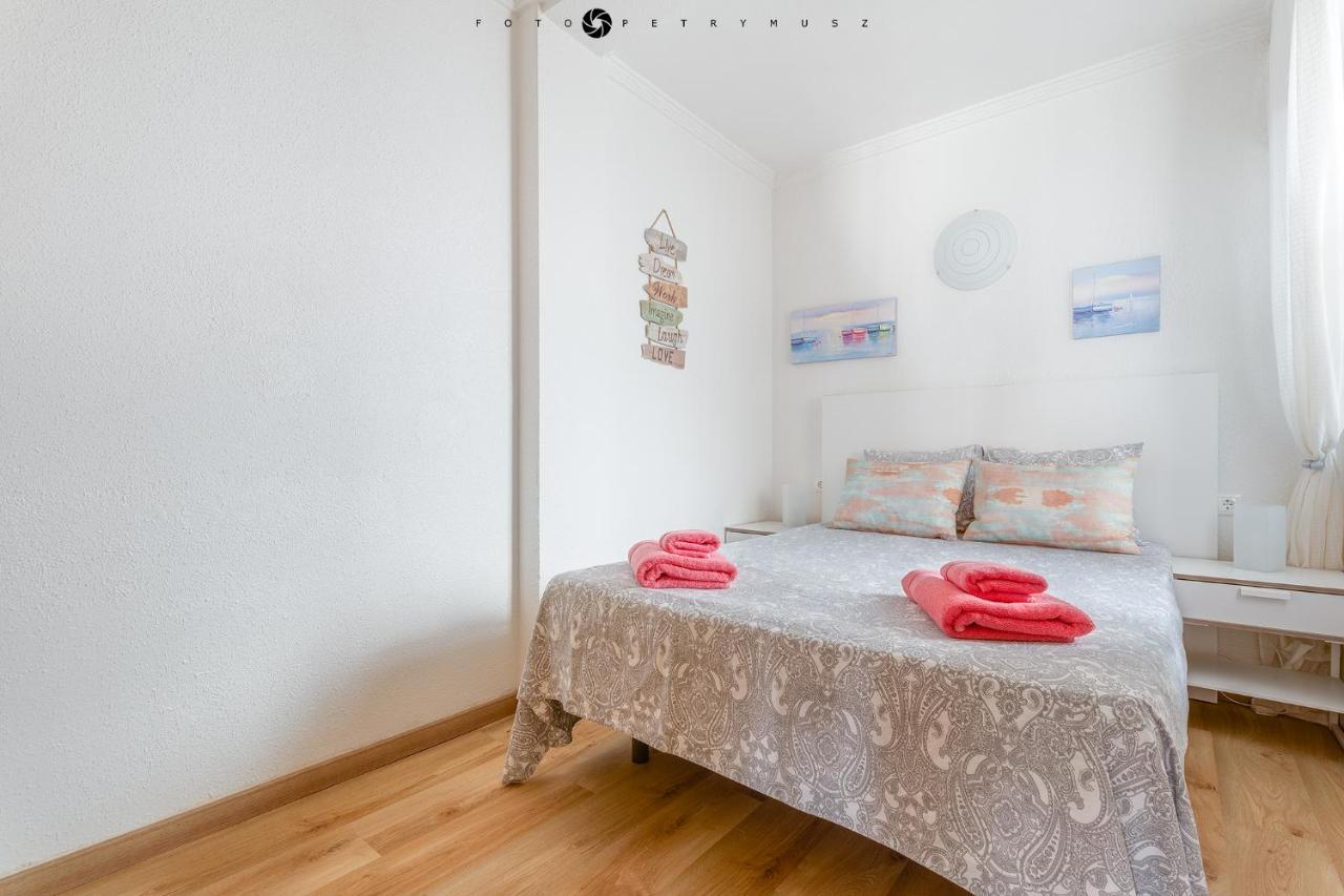 Apartment With Pool & Balcony Less Than 10Min Walk To La Mata Beach! Torrevieja Eksteriør billede